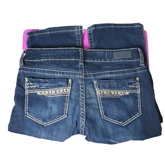 Daytrip Women's Jeans Slim Boot Dark Denim Embroidered Jeans 31" NWOT - Picture 7 of 9